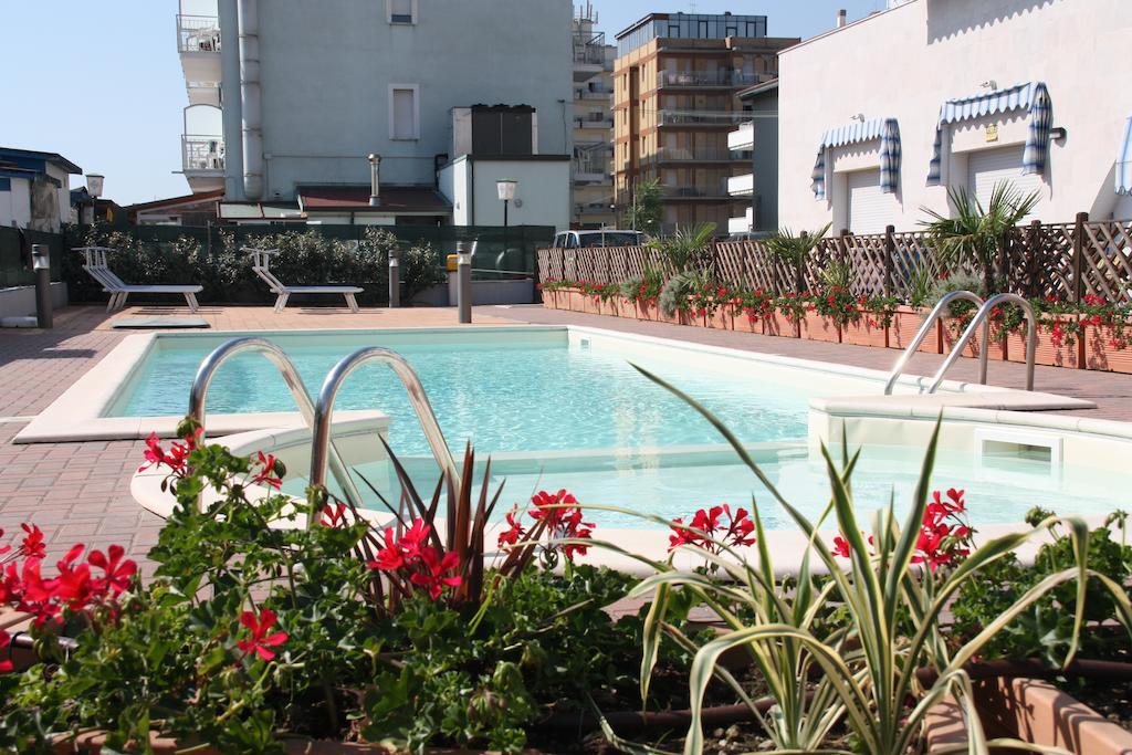 Residence Moderno Lido Di Savio Εξωτερικό φωτογραφία