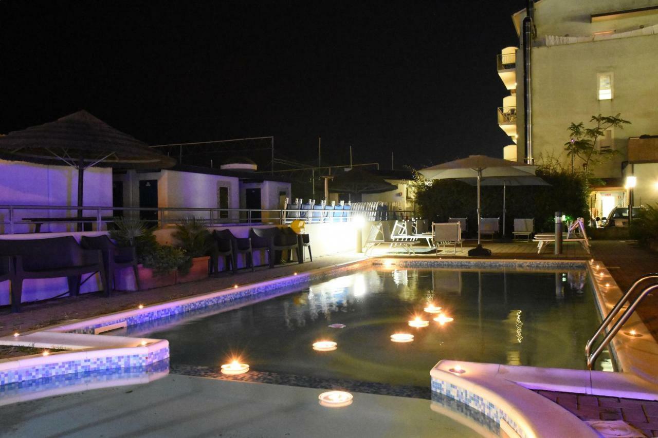 Residence Moderno Lido Di Savio Εξωτερικό φωτογραφία