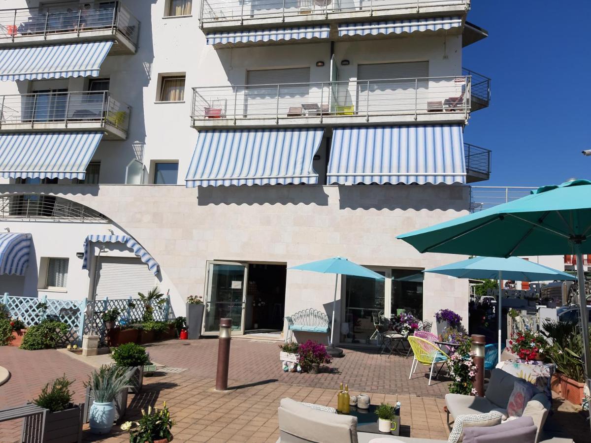 Residence Moderno Lido Di Savio Εξωτερικό φωτογραφία